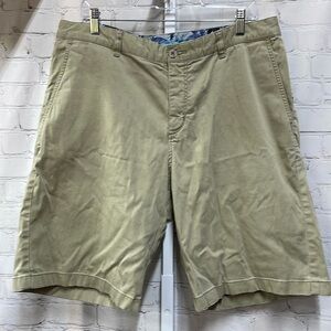 Tommy Bahama khaki size 36 flat front mens shorts
